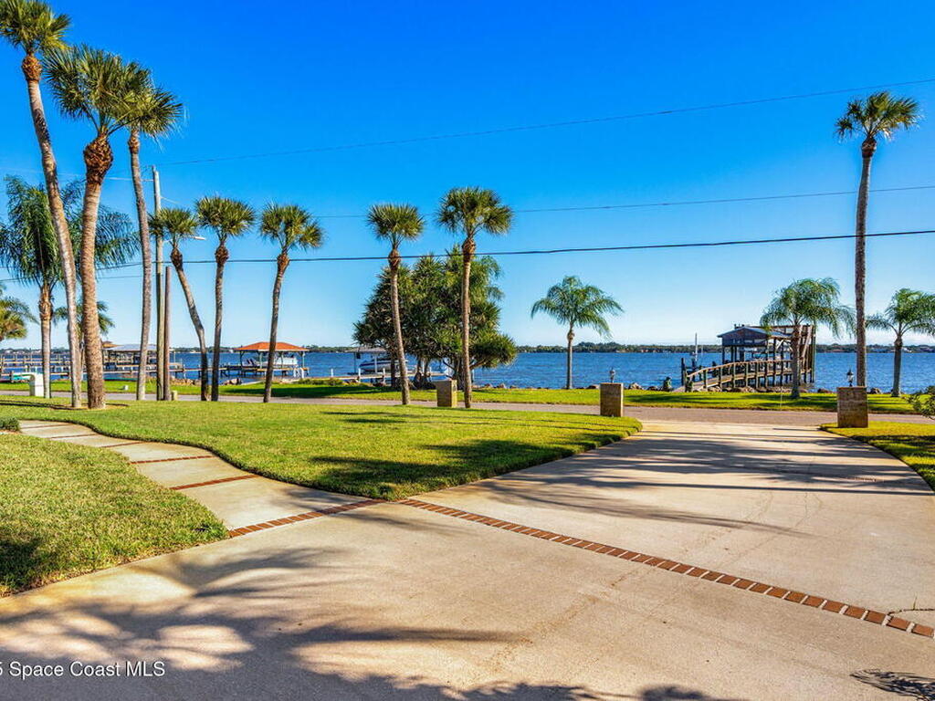 2221 Rockledge Drive, Rockledge, FL 32955