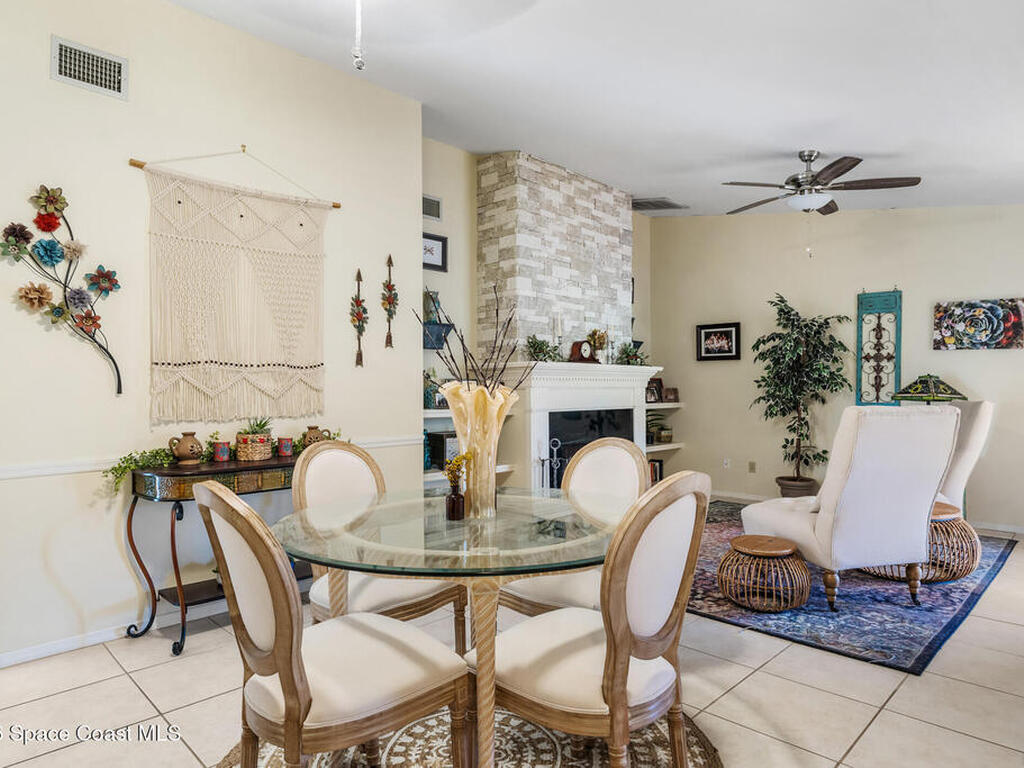 742 Timber Ridge Trail, Vero Beach, FL 32962