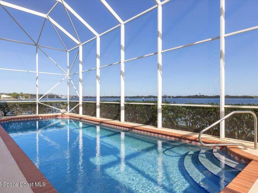 2 Sea Horse Lane, Vero Beach, FL 32960