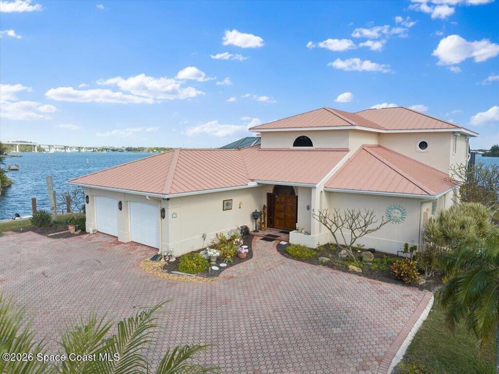 2 Sea Horse Lane, Vero Beach, FL 32960