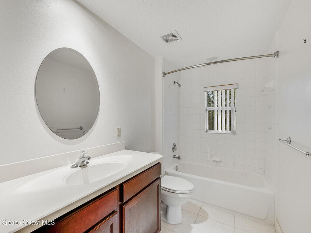 624 Cedar Side Circle, Palm Bay, FL 32905