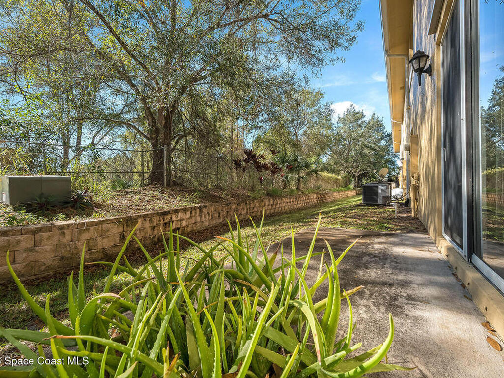 624 Cedar Side Circle, Palm Bay, FL 32905