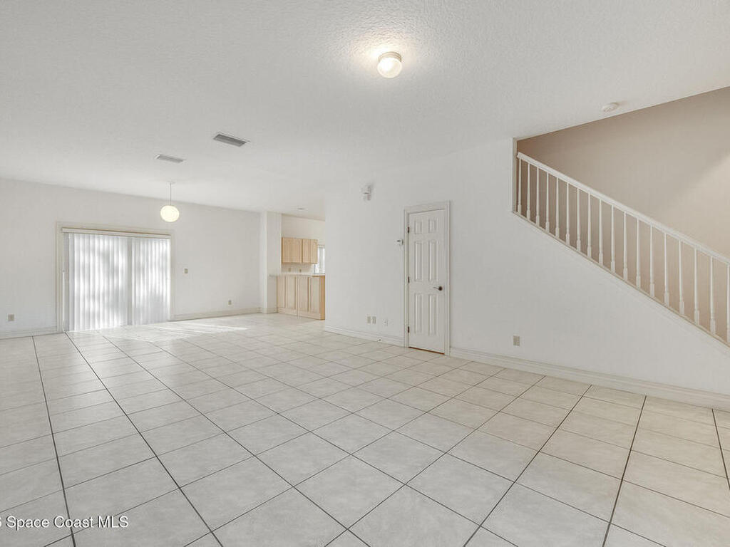 624 Cedar Side Circle, Palm Bay, FL 32905