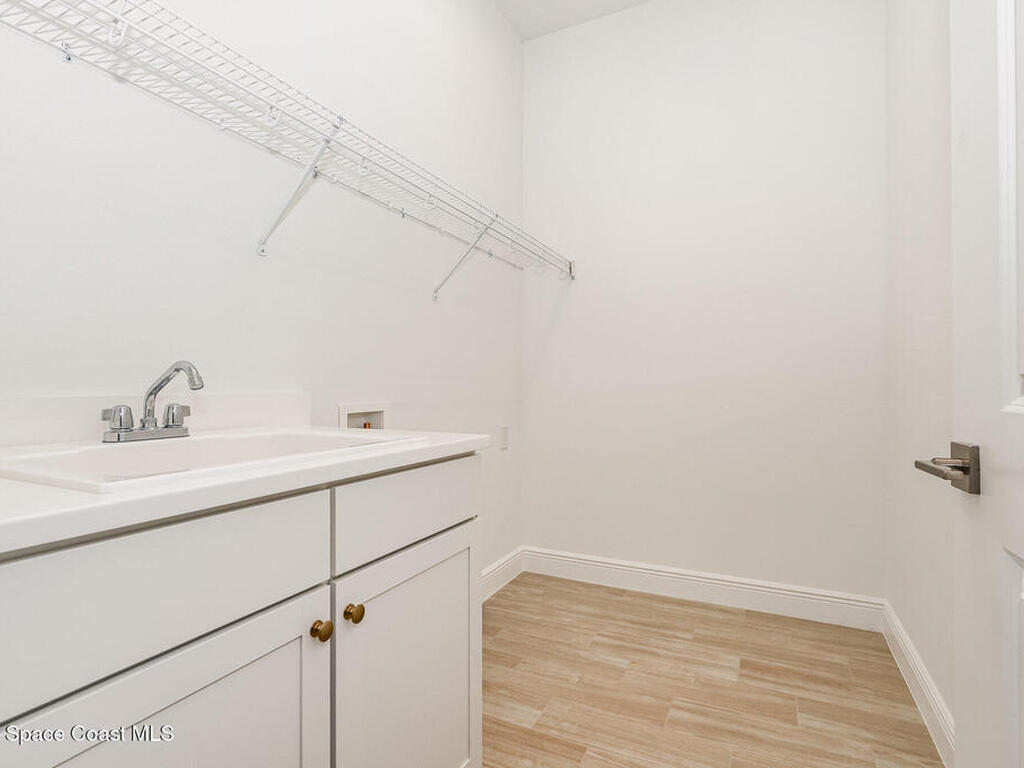 3018 Pangea Circle, Melbourne, FL 32940