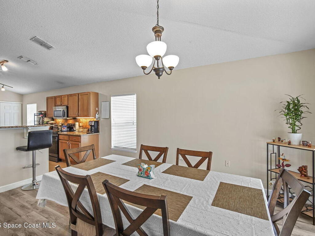 3275 Burdock Avenue, Melbourne, FL 32904