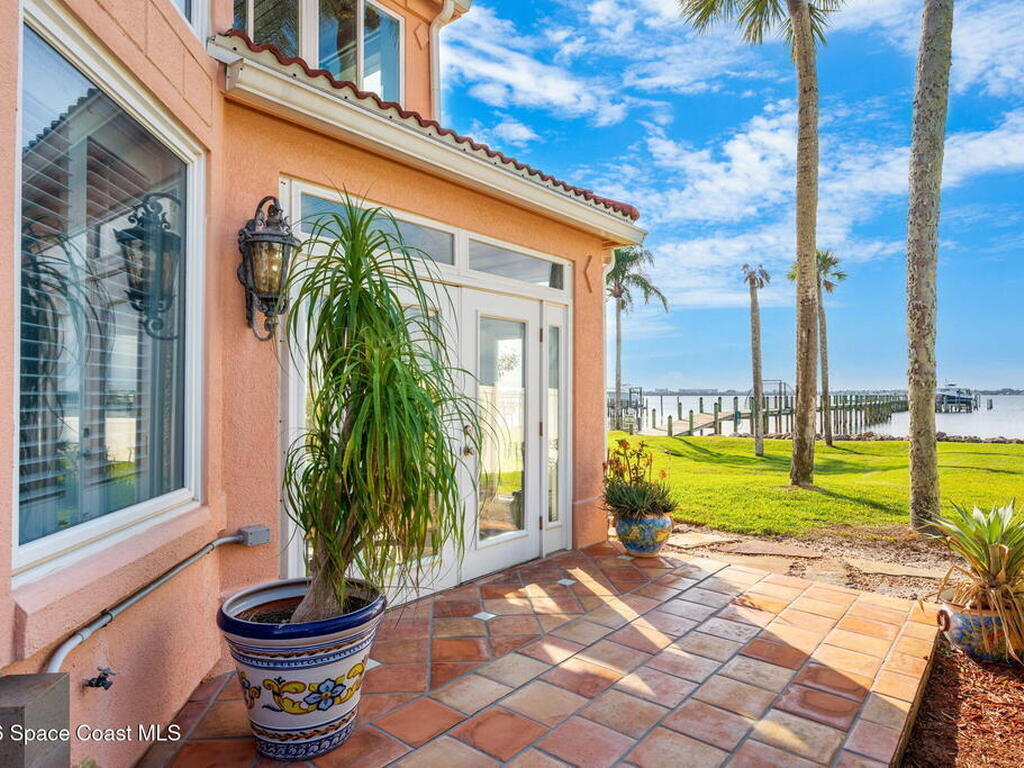 252 Seaview Street, Melbourne Beach, FL 32951