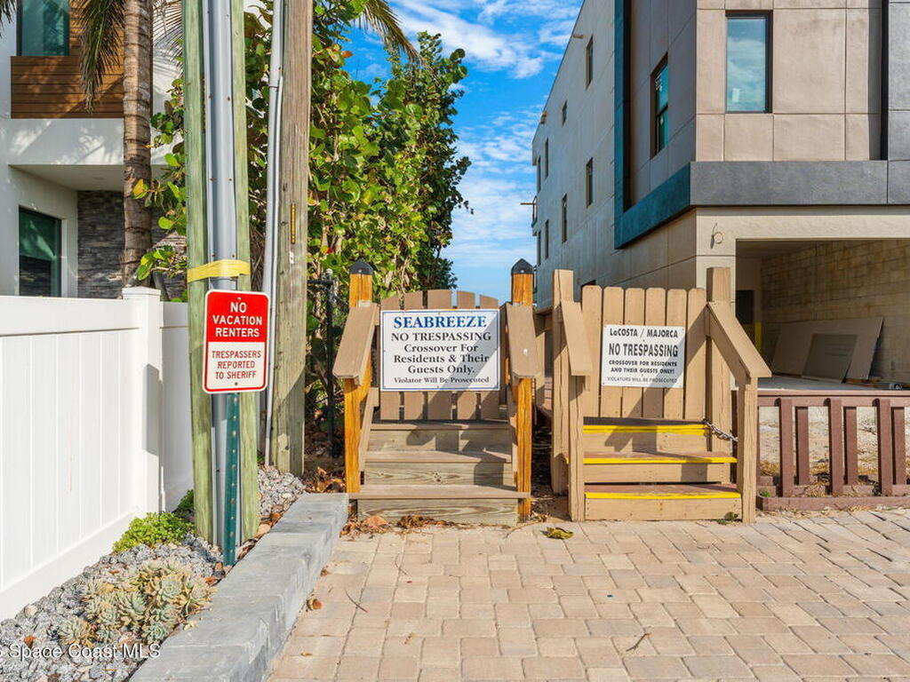 252 Seaview Street, Melbourne Beach, FL 32951