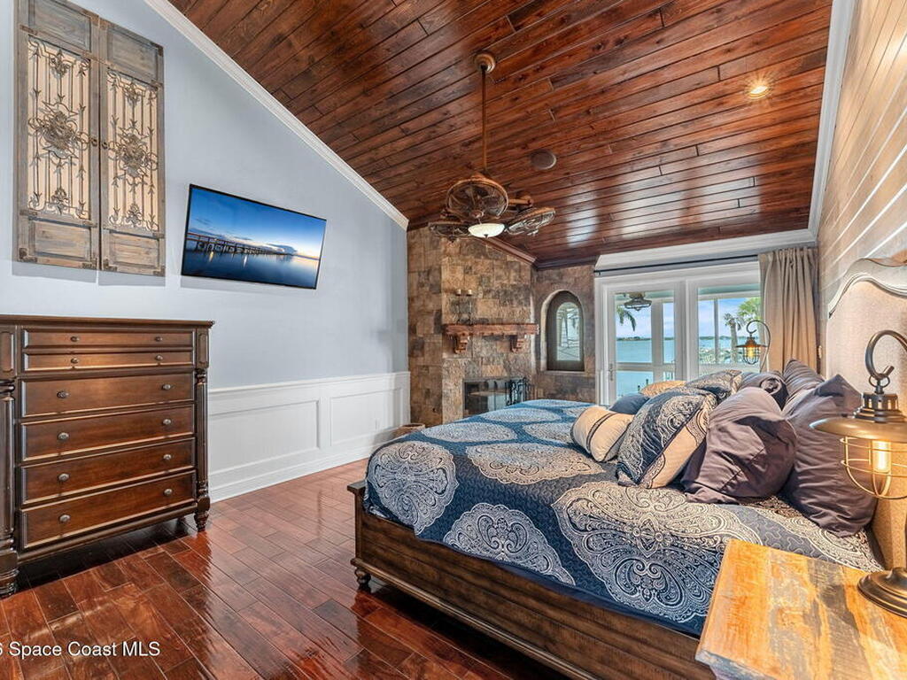 252 Seaview Street, Melbourne Beach, FL 32951