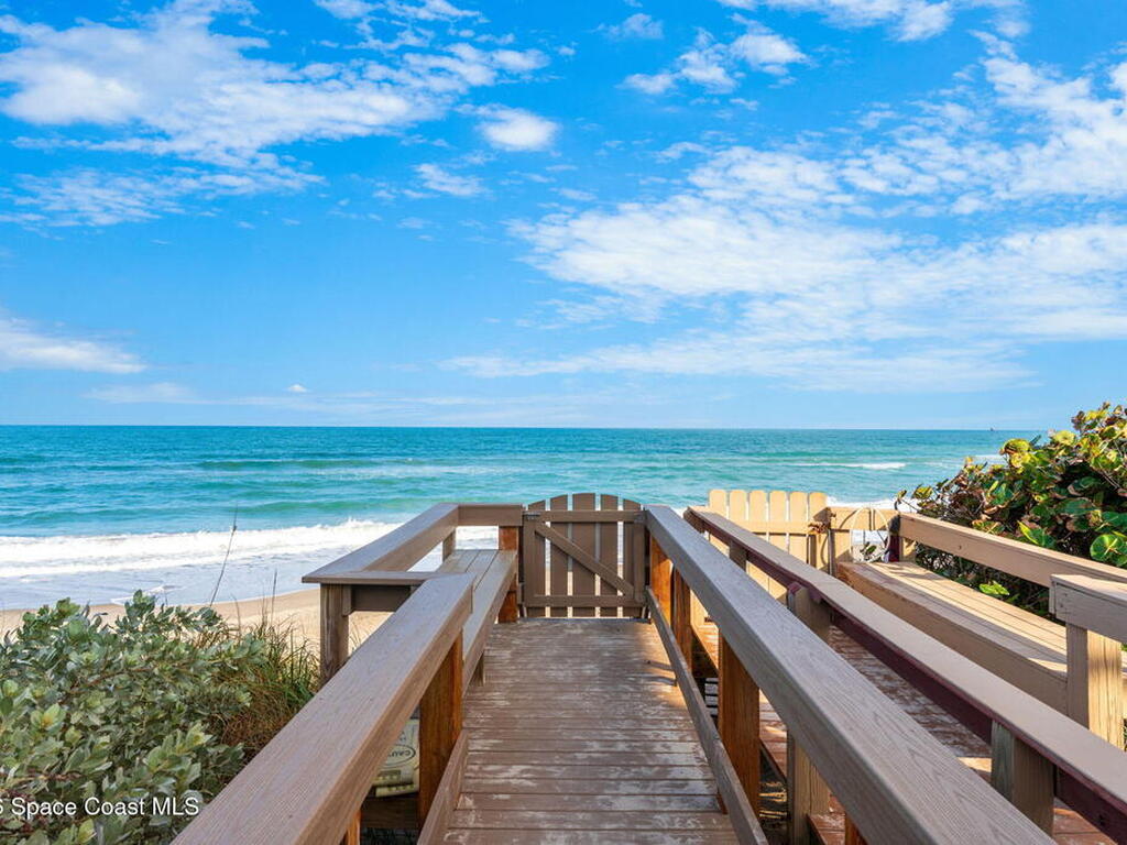 252 Seaview Street, Melbourne Beach, FL 32951