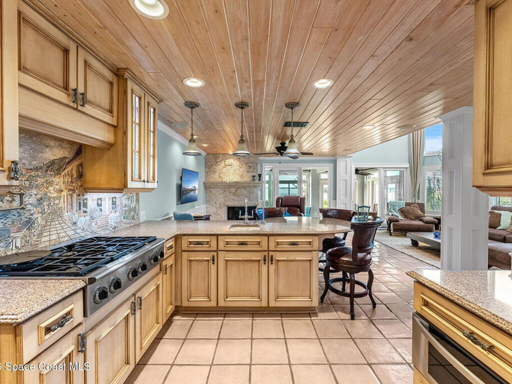 252 Seaview Street, Melbourne Beach, FL 32951