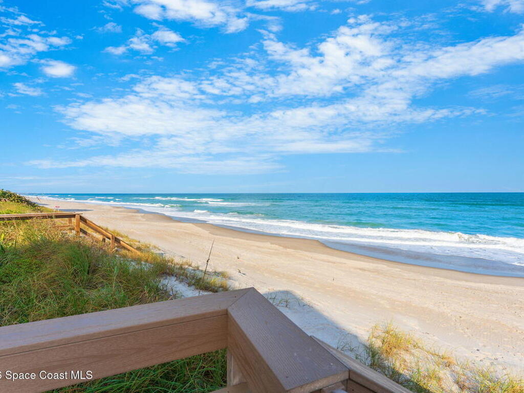 252 Seaview Street, Melbourne Beach, FL 32951