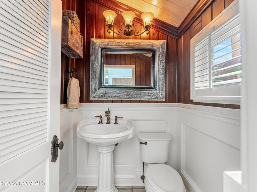 252 Seaview Street, Melbourne Beach, FL 32951