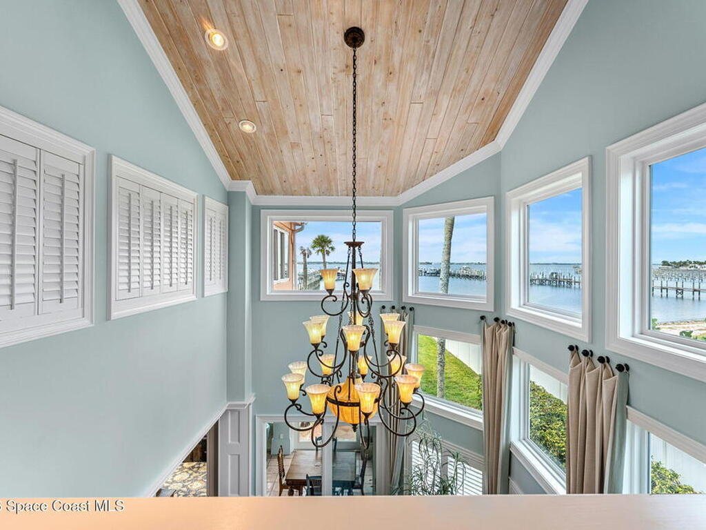 252 Seaview Street, Melbourne Beach, FL 32951