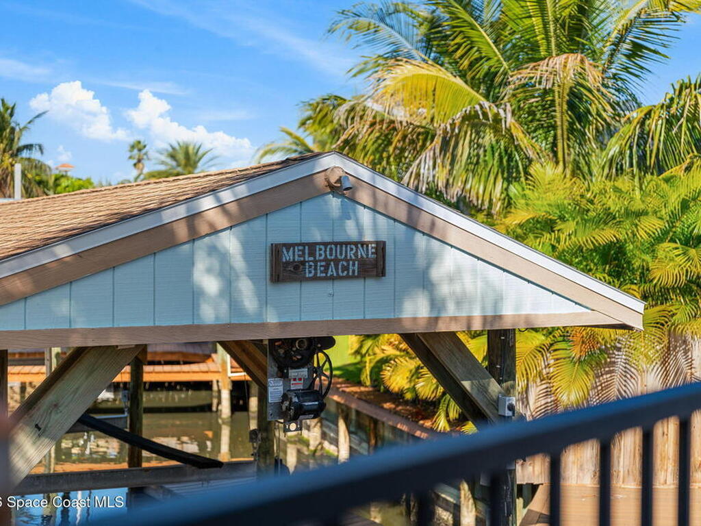398 Riverview Lane, Melbourne Beach, FL 32951