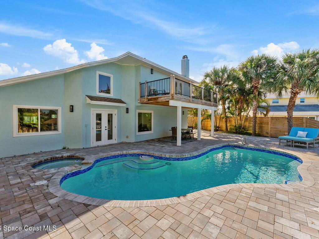 398 Riverview Lane, Melbourne Beach, FL 32951