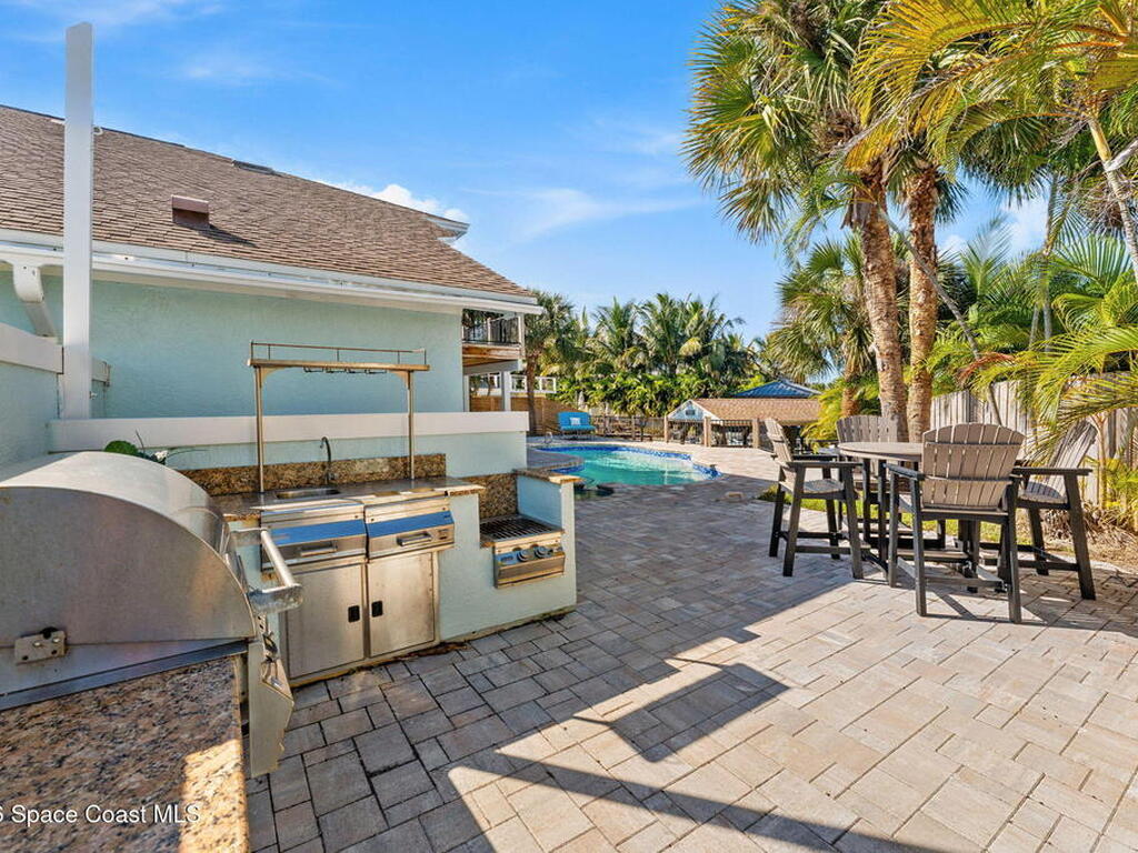 398 Riverview Lane, Melbourne Beach, FL 32951