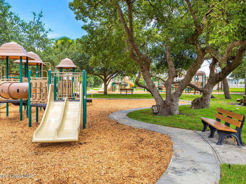 398 Riverview Lane, Melbourne Beach, FL 32951