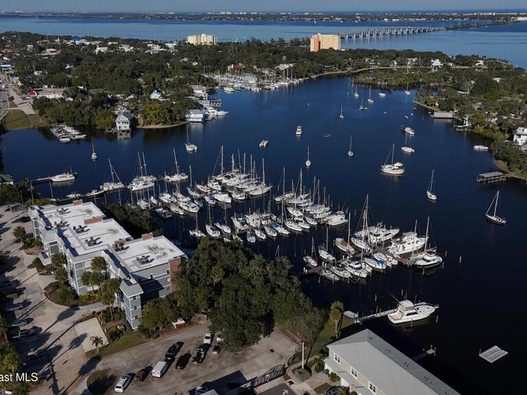 905 N Harbor City Boulevard, Melbourne, FL 32935