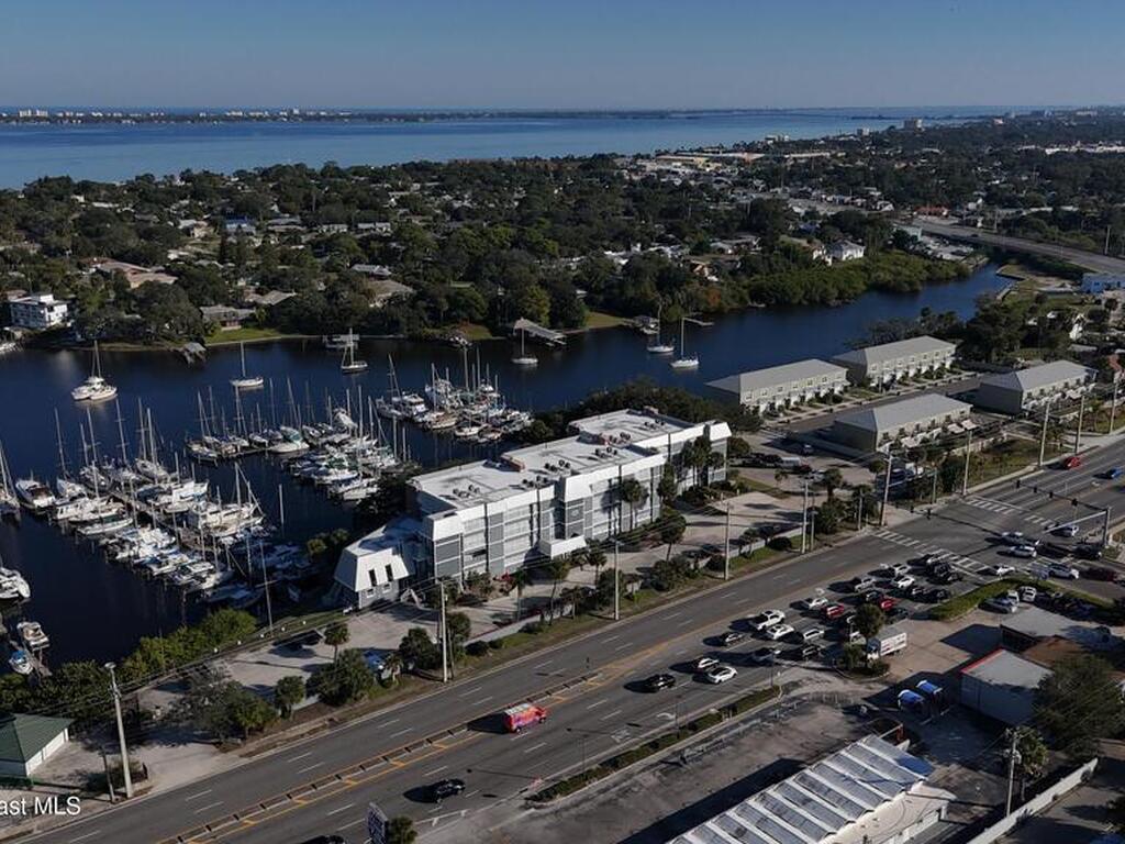 905 N Harbor City Boulevard, Melbourne, FL 32935