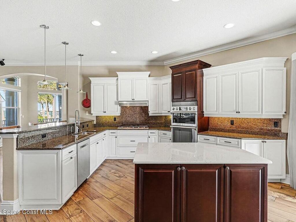 1 Point View Place, Cocoa, FL 32926