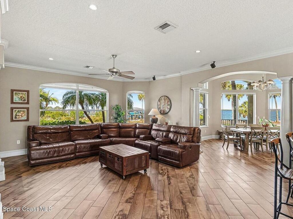 1 Point View Place, Cocoa, FL 32926