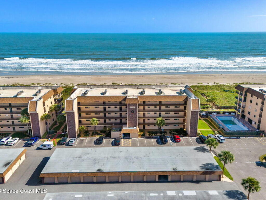 8498 Ridgewood Avenue, Cape Canaveral, FL 32920