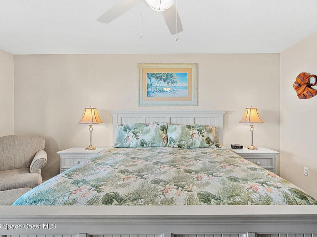 8498 Ridgewood Avenue, Cape Canaveral, FL 32920