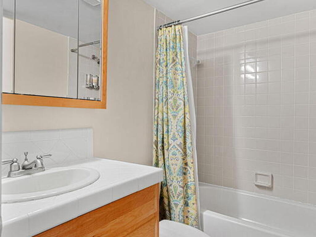 8498 Ridgewood Avenue, Cape Canaveral, FL 32920