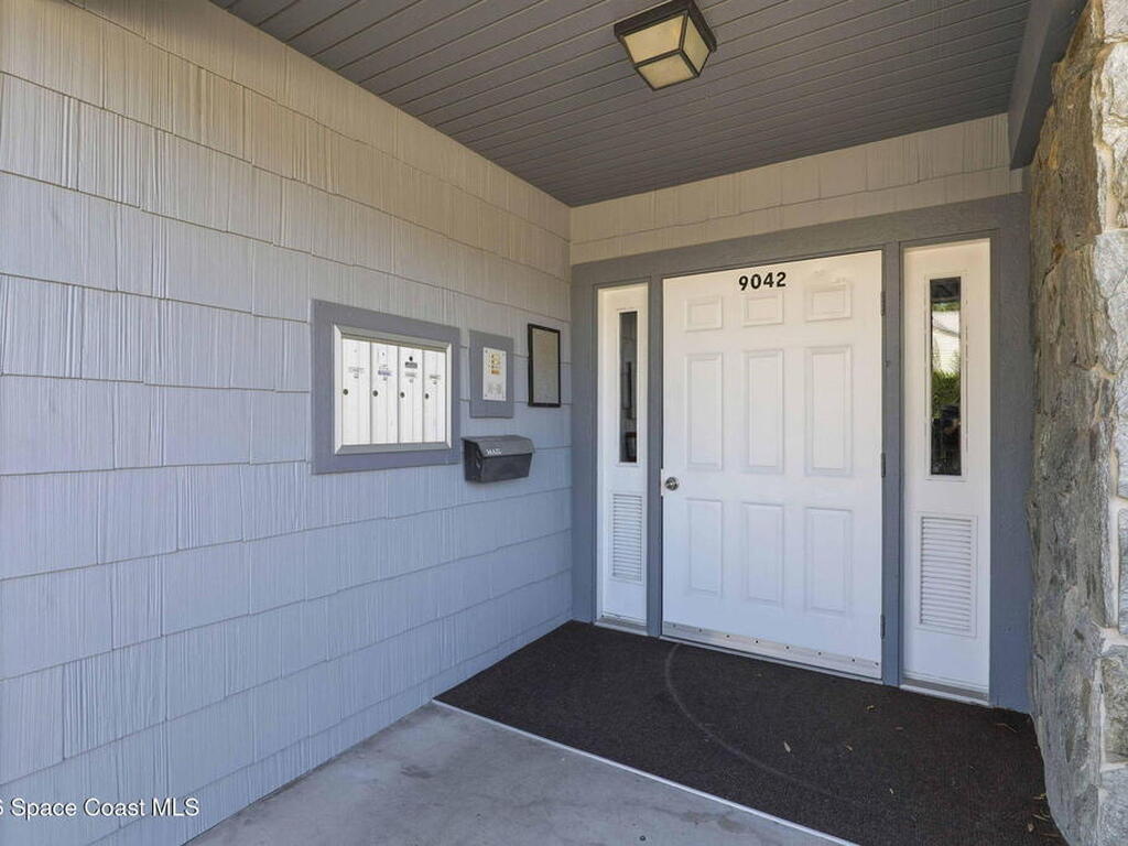 9042 York Lane, West Melbourne, FL 32904