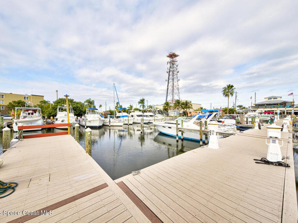 412 W Cocoa Beach Causeway, Cocoa Beach, FL 32931