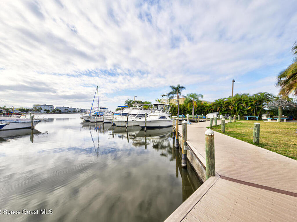 412 W Cocoa Beach Causeway, Cocoa Beach, FL 32931