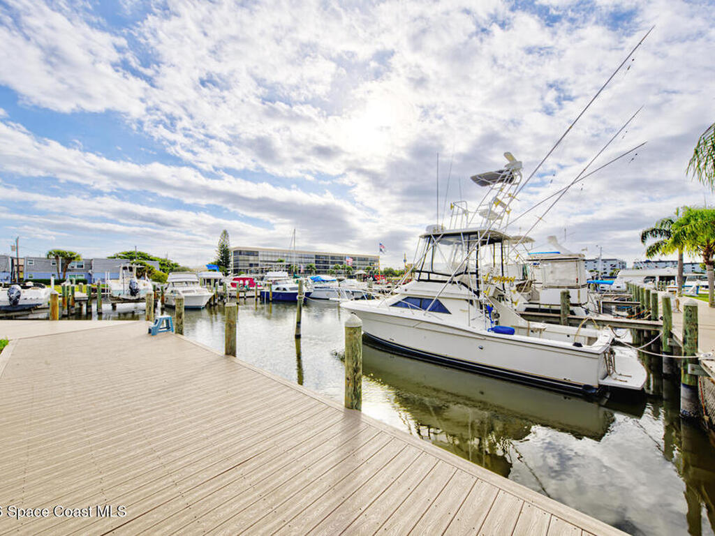 412 W Cocoa Beach Causeway, Cocoa Beach, FL 32931