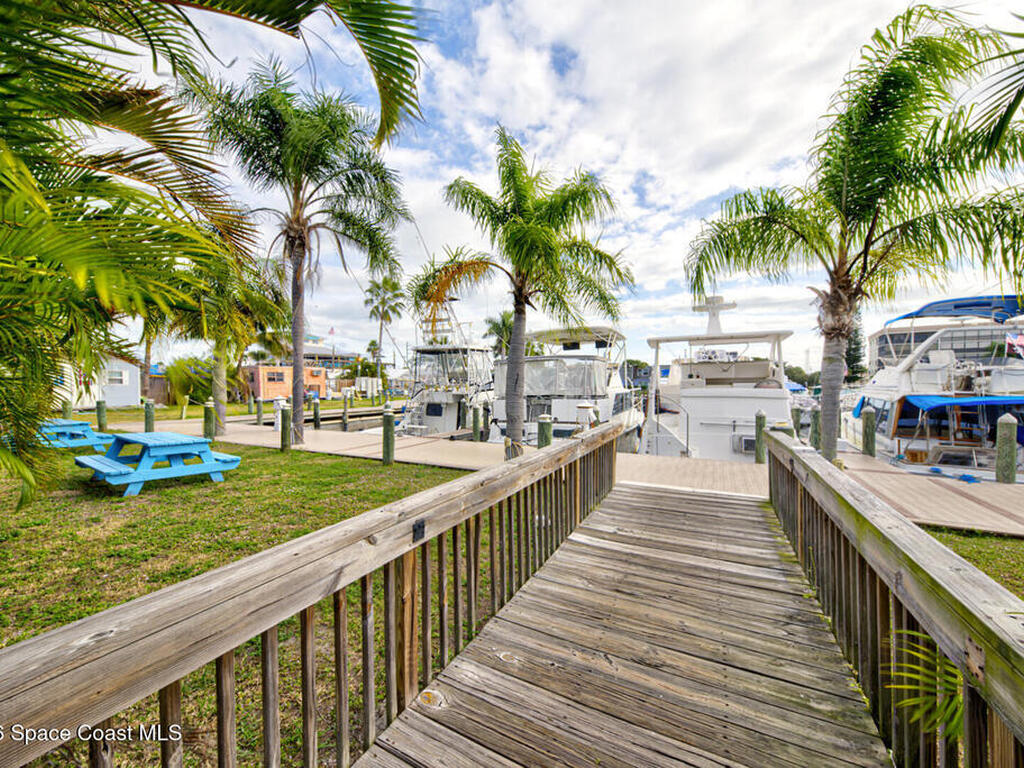 412 W Cocoa Beach Causeway, Cocoa Beach, FL 32931