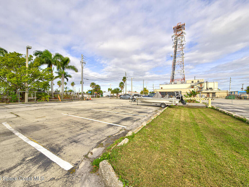 412 W Cocoa Beach Causeway, Cocoa Beach, FL 32931