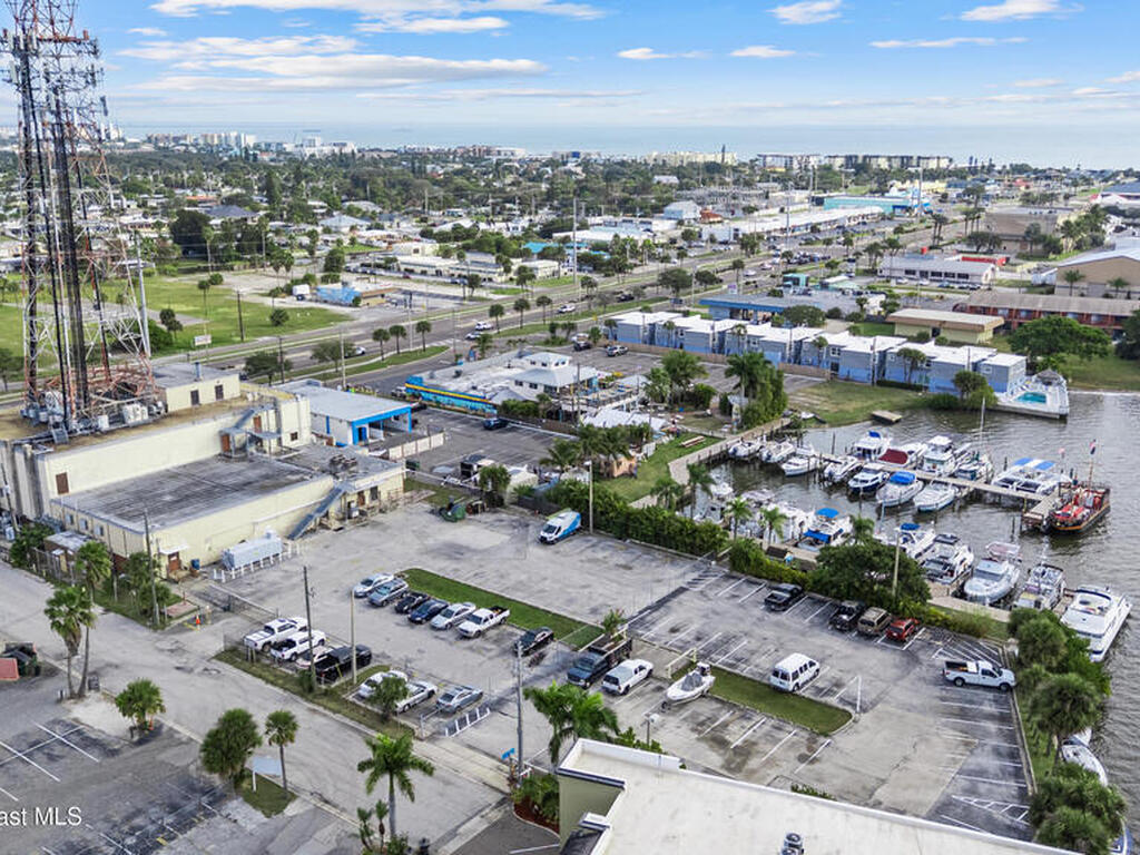 412 W Cocoa Beach Causeway, Cocoa Beach, FL 32931