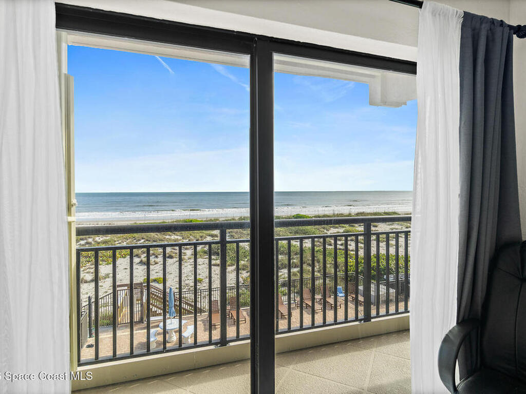 1305 S Atlantic Avenue, Cocoa Beach, FL 32931