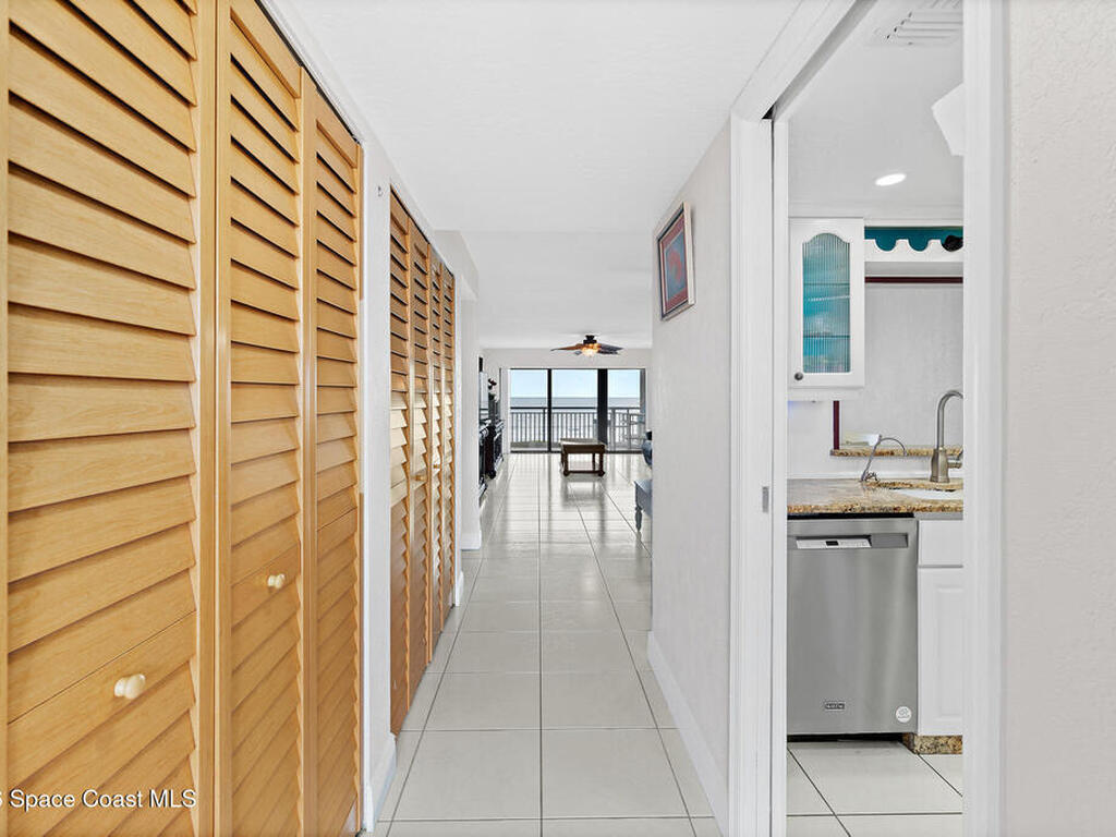 1305 S Atlantic Avenue, Cocoa Beach, FL 32931