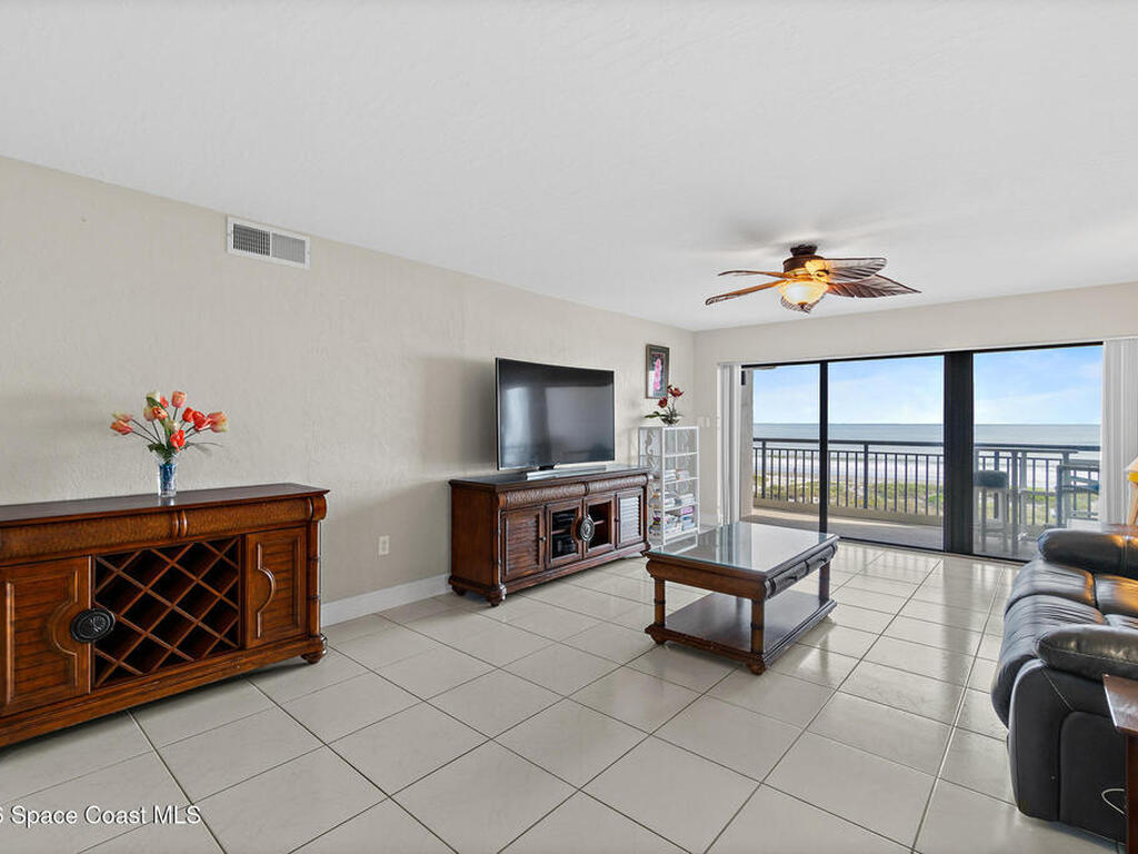 1305 S Atlantic Avenue, Cocoa Beach, FL 32931
