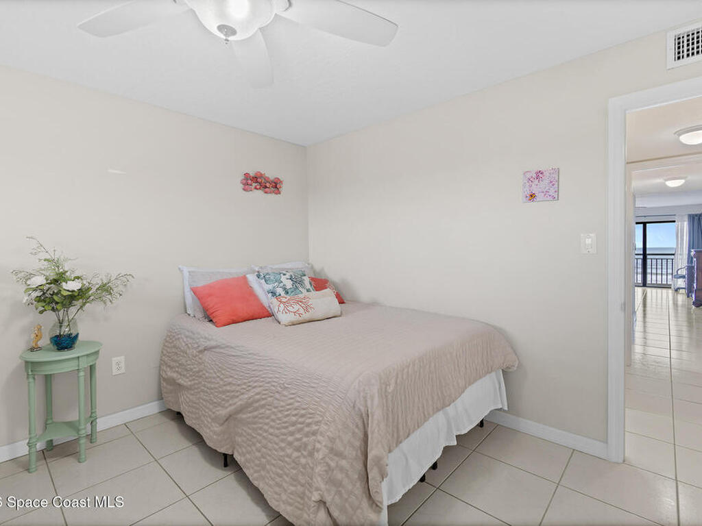 1305 S Atlantic Avenue, Cocoa Beach, FL 32931