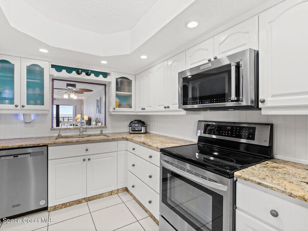 1305 S Atlantic Avenue, Cocoa Beach, FL 32931