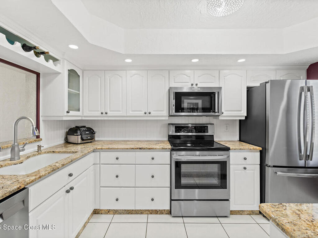 1305 S Atlantic Avenue, Cocoa Beach, FL 32931