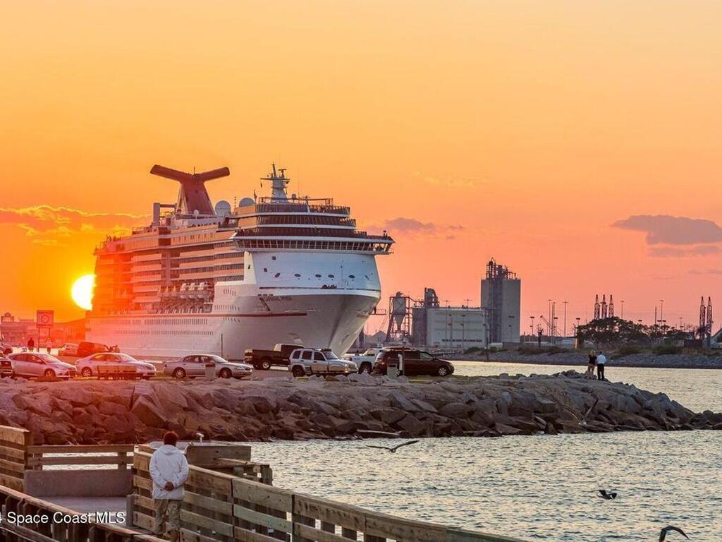 3170 N Atlantic Avenue, Cocoa Beach, FL 32931