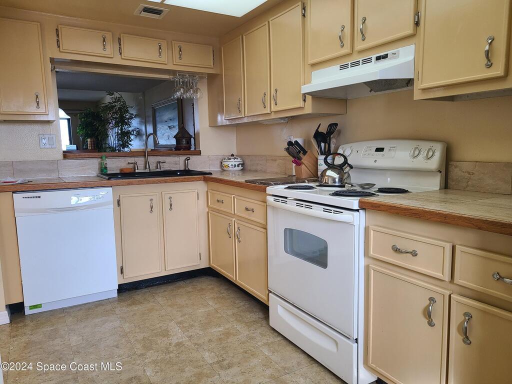 3170 N Atlantic Avenue, Cocoa Beach, FL 32931