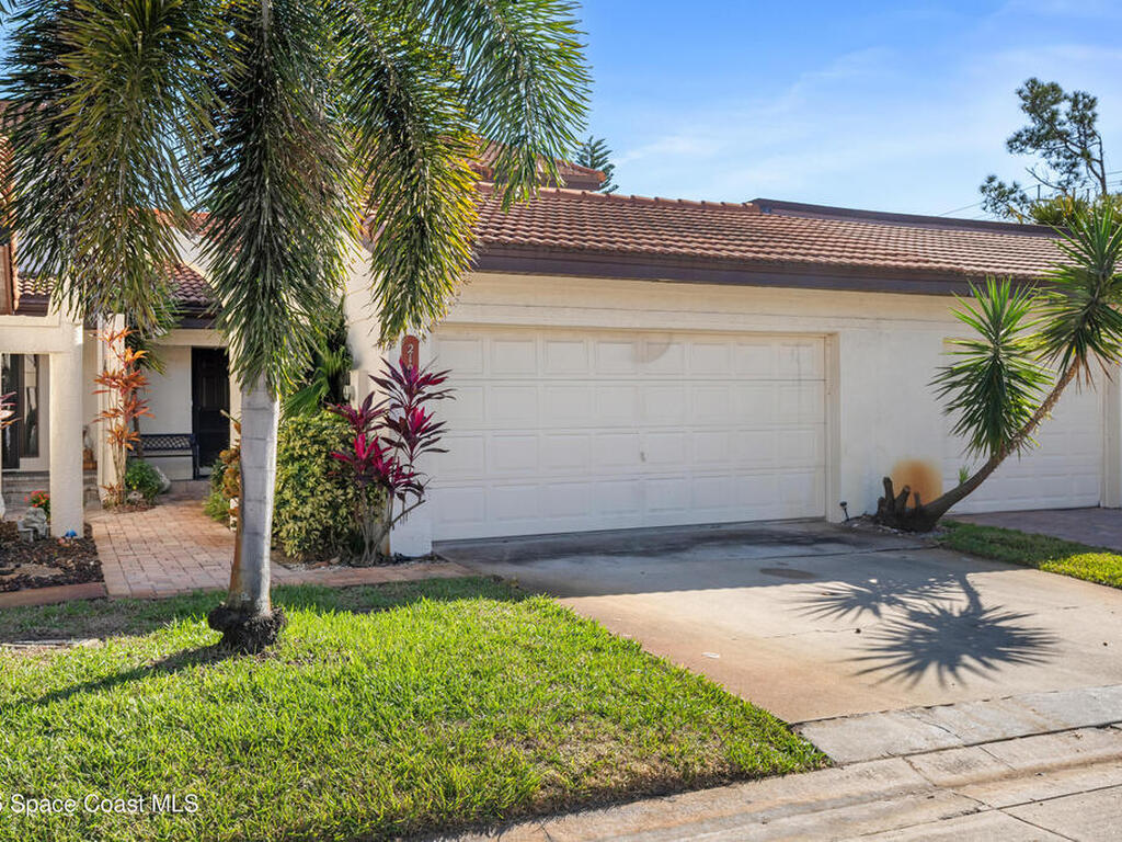 210 Parkside Place, Indian Harbour Beach, FL 32937