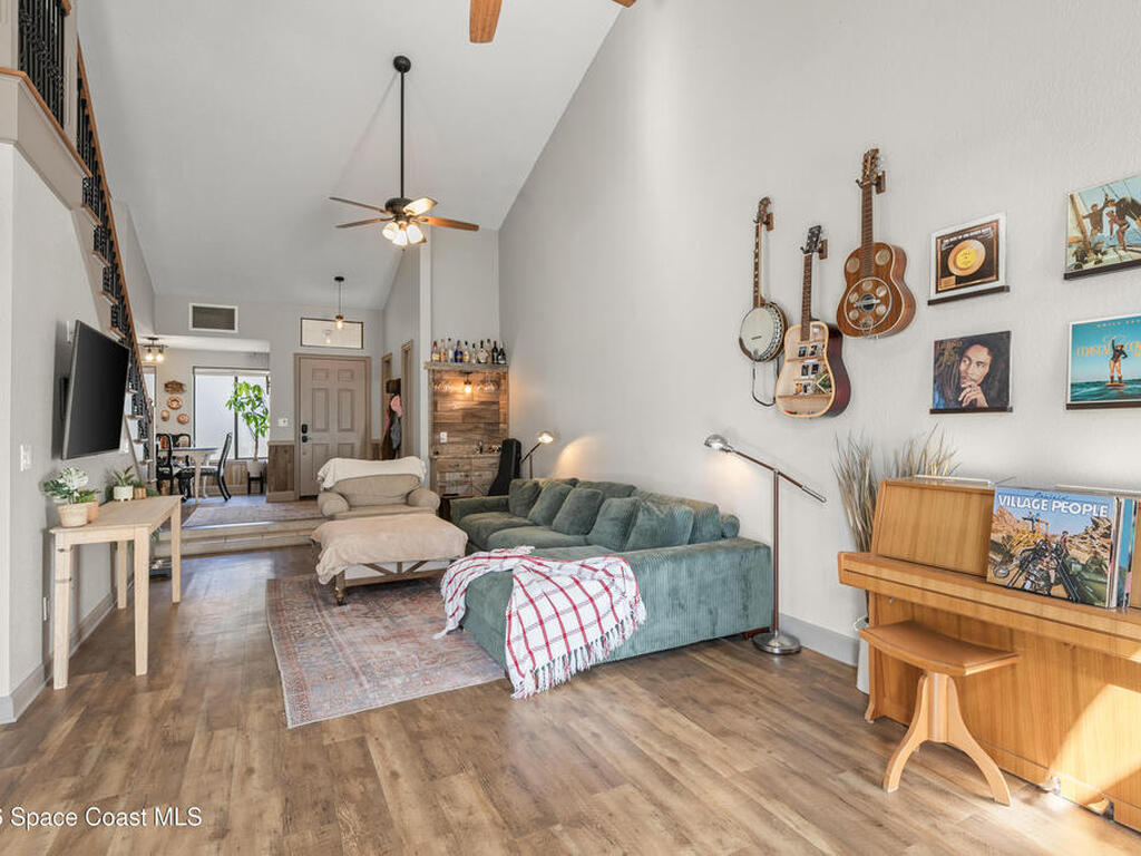 210 Parkside Place, Indian Harbour Beach, FL 32937