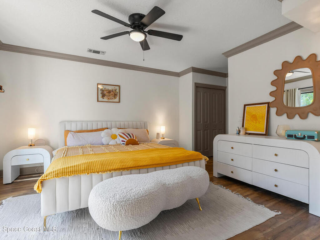 210 Parkside Place, Indian Harbour Beach, FL 32937