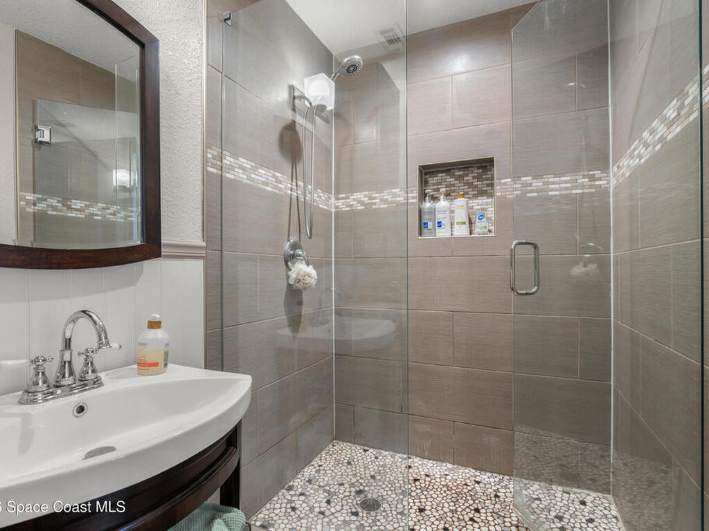 210 Parkside Place, Indian Harbour Beach, FL 32937