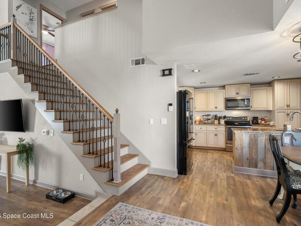 210 Parkside Place, Indian Harbour Beach, FL 32937