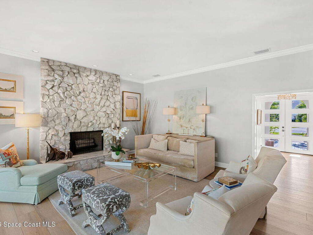 656 Franklyn Avenue, Indialantic, FL 32903