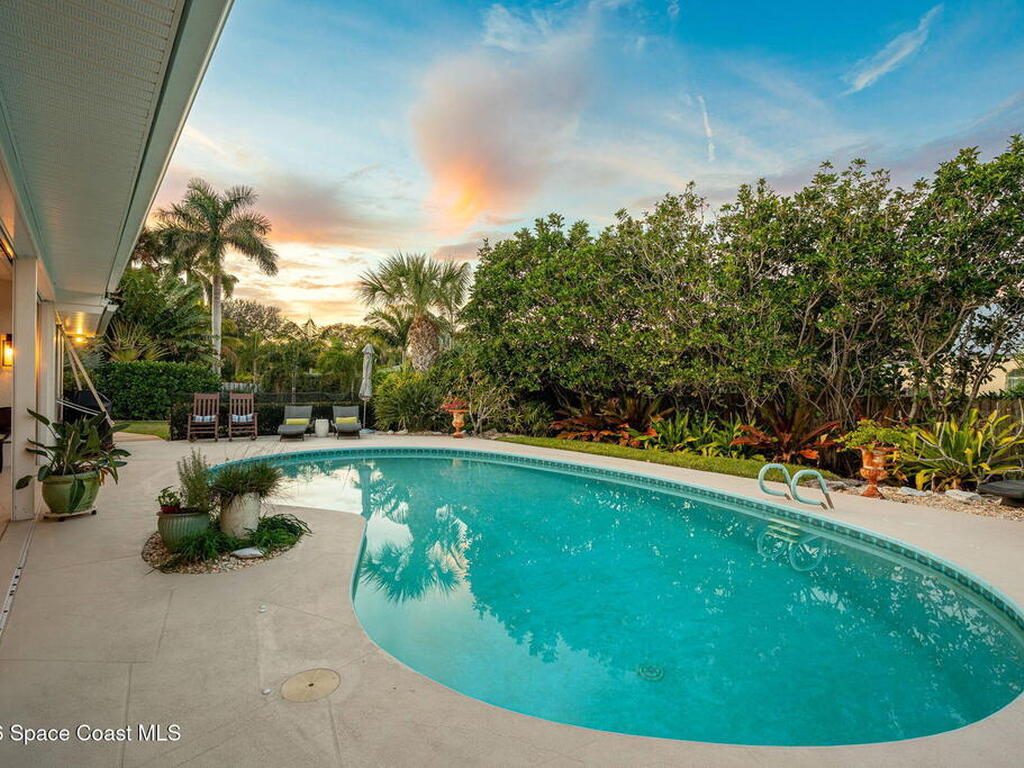 656 Franklyn Avenue, Indialantic, FL 32903